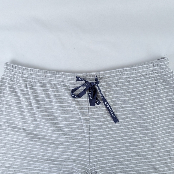 Life Is Good Have A Nice Daisy PJ Set Short Sleeve Top Shorts Grey M NWT - Picture 9 of 11